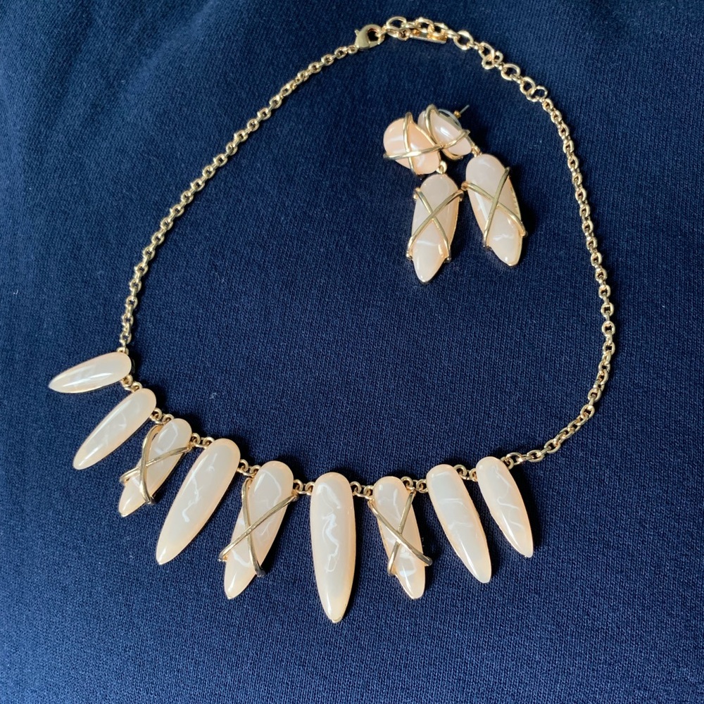 Necklace and earrings set